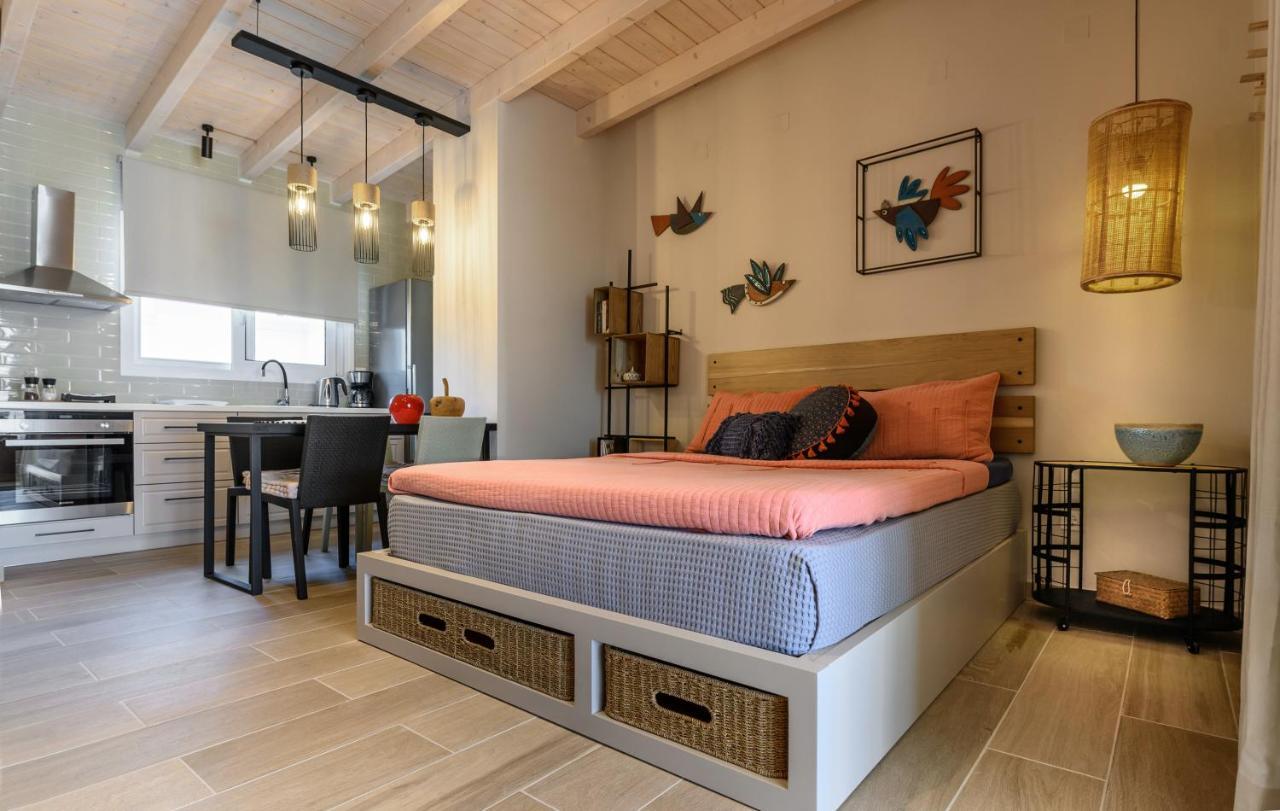Fiorela'S Casa- A Stylish Loft Apartment In The Heart Of Preveza Ngoại thất bức ảnh
