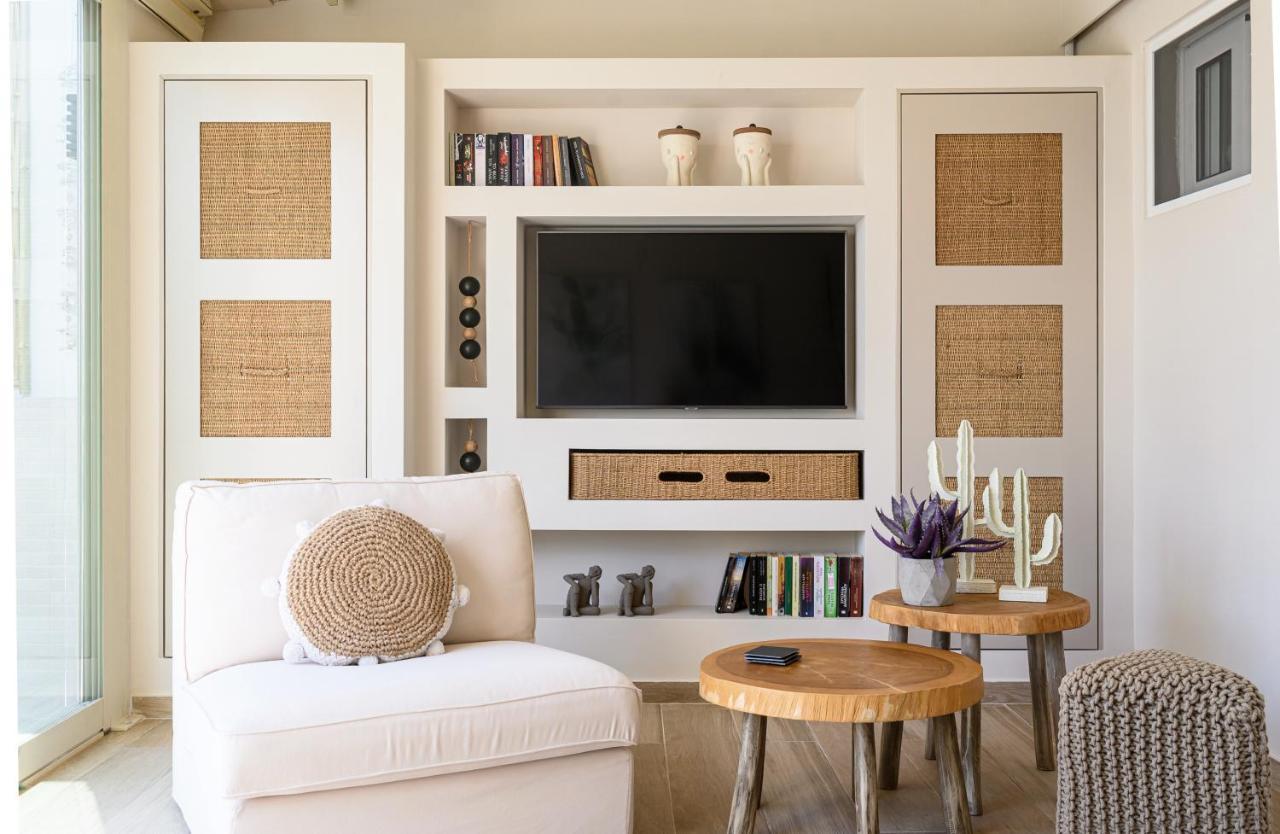 Fiorela'S Casa- A Stylish Loft Apartment In The Heart Of Preveza Ngoại thất bức ảnh