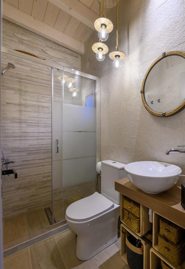 Fiorela'S Casa- A Stylish Loft Apartment In The Heart Of Preveza Ngoại thất bức ảnh