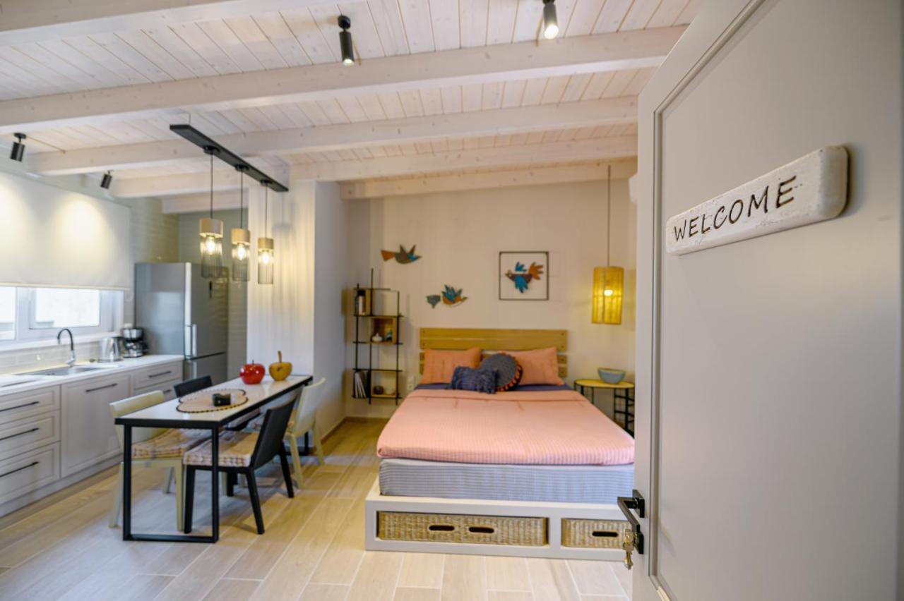 Fiorela'S Casa- A Stylish Loft Apartment In The Heart Of Preveza Ngoại thất bức ảnh